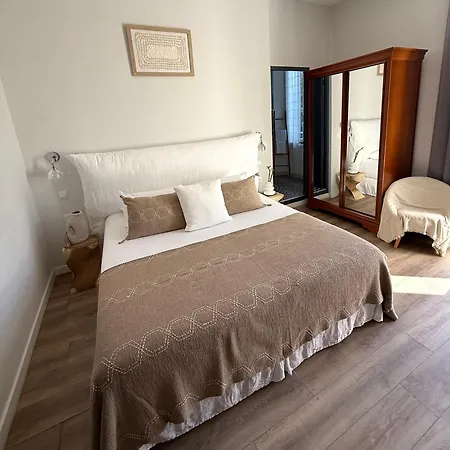 Claudia Centre - Parking 3*