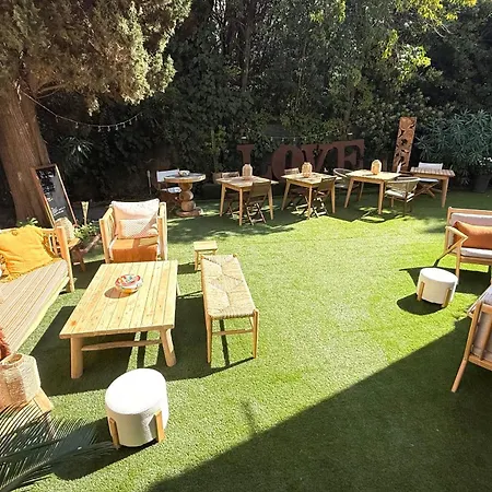 Szálloda Claudia Centre - Parking Cannes