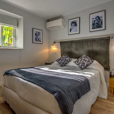 Claudia Centre - Parking 3*