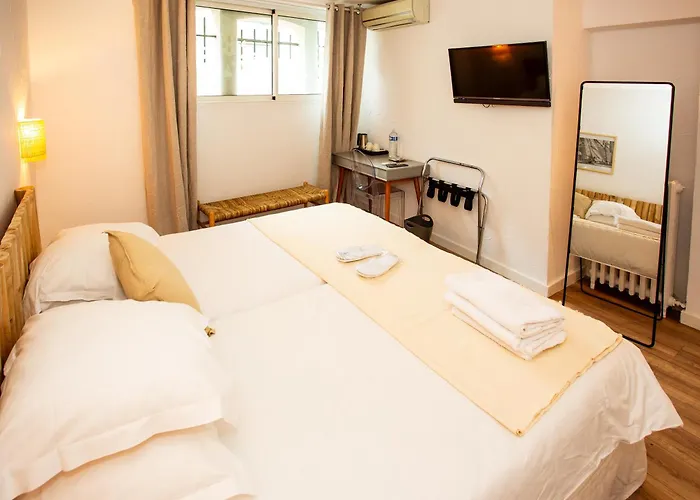 Hotel Claudia Centre - Parking