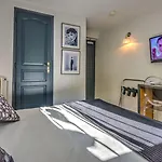 Claudia Centre - Parking Hotel Cannes