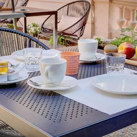Hotel Claudia Centre - Parking 3*