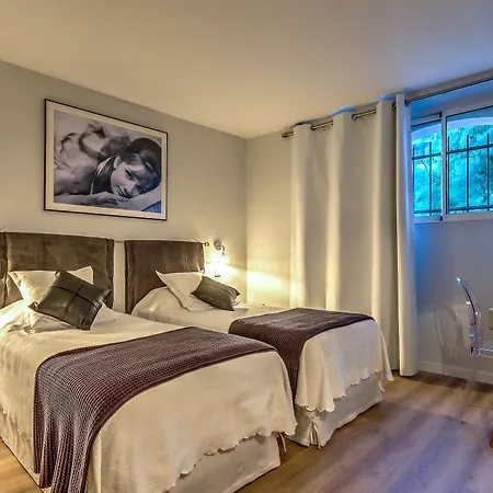Claudia Centre - Parking 3*