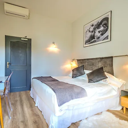 Claudia Centre - Parking 3* Cannes