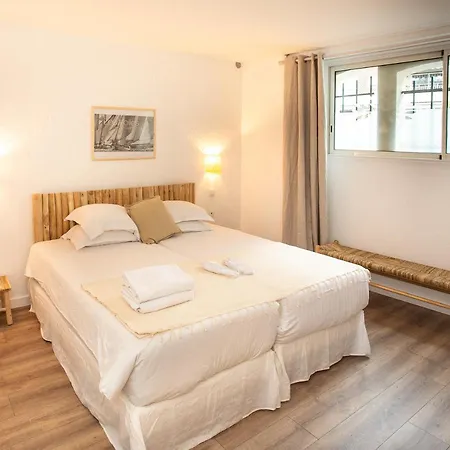 Hotel Claudia Centre - Parking 3*