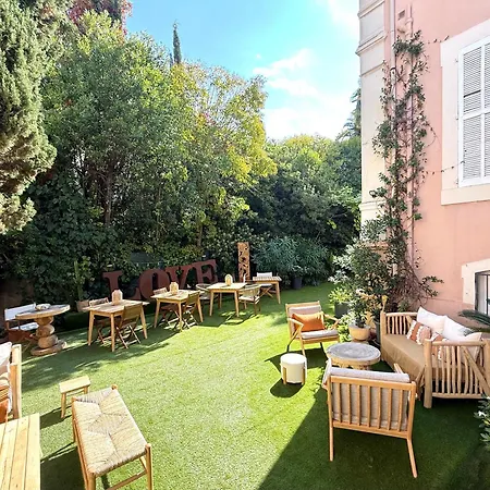 Claudia Centre - Parking 3*