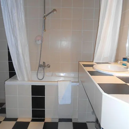 Hotel Claudia Centre - Parking Cannes