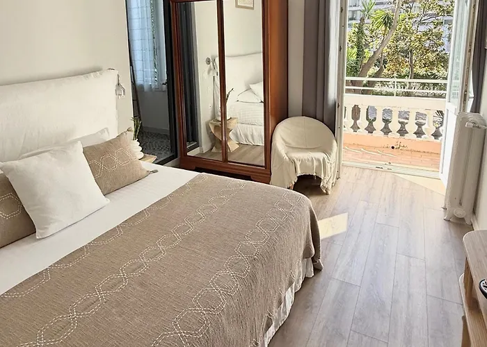 Claudia Centre - Parking 戛纳