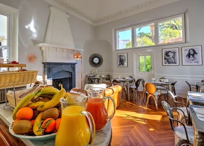 Claudia Centre - Parking 戛纳