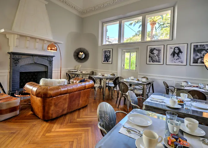 Claudia Centre - Parking 酒店