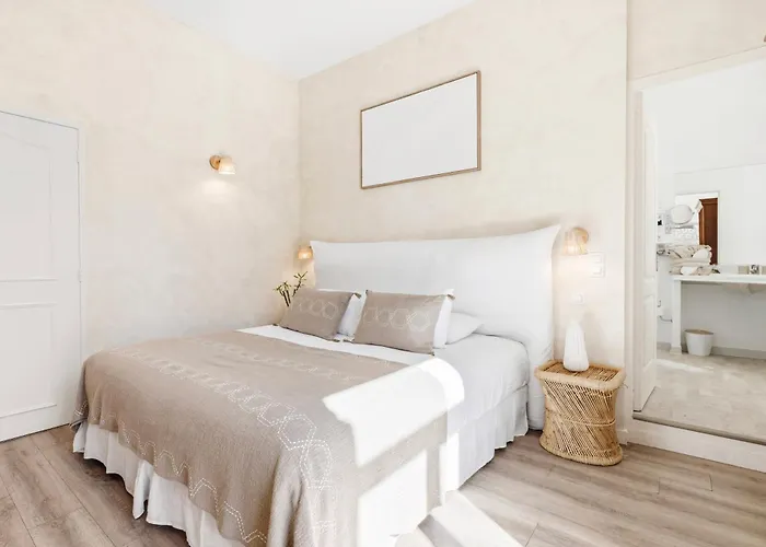 Claudia Centre - Parking 3*