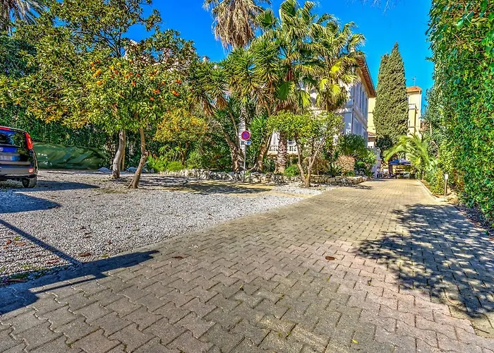 Claudia Centre - Parking 酒店 3*