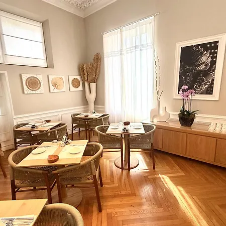 Claudia Centre - Parking 호텔 칸느