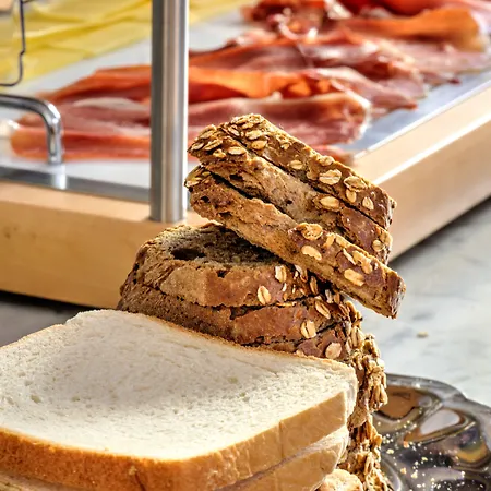 호텔 Claudia Centre - Parking 3*