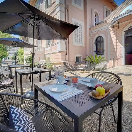 호텔 Claudia Centre - Parking 3*