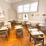 Claudia Centre - Parking 3* Κάννες